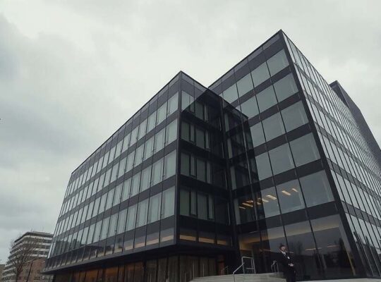 US Deregulation Threatens European Banks' Competitive Edge