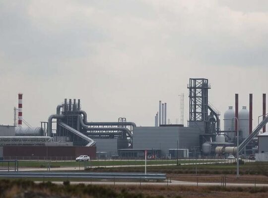 German Industry Shifts Production and Investment Abroad