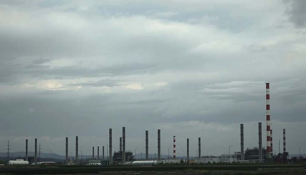 Rheinmetall Auto Division Faces Potential Breakup After Sale