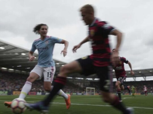 Kiel Edges Dresden in 2. Bundesliga Thriller