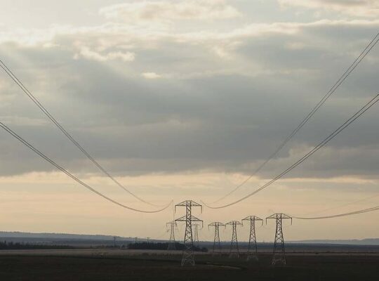 German Minister Advocates Overhead Power Lines to Speed Up Renewable Energy Rollout