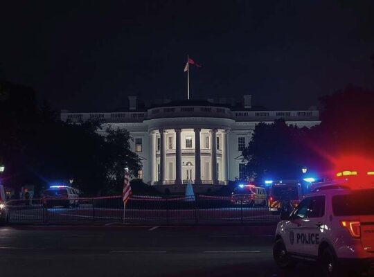 Shooting Incident at White House Injures Two, Suspect Apprehended